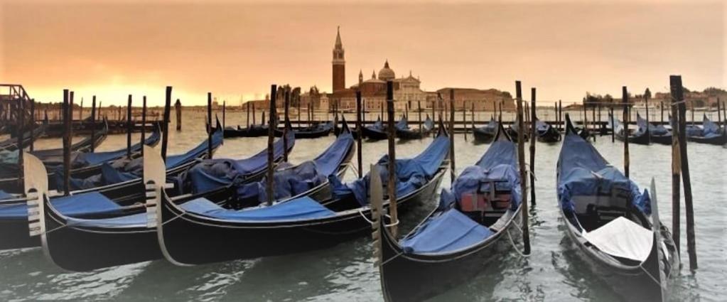 Emmalu Venecia